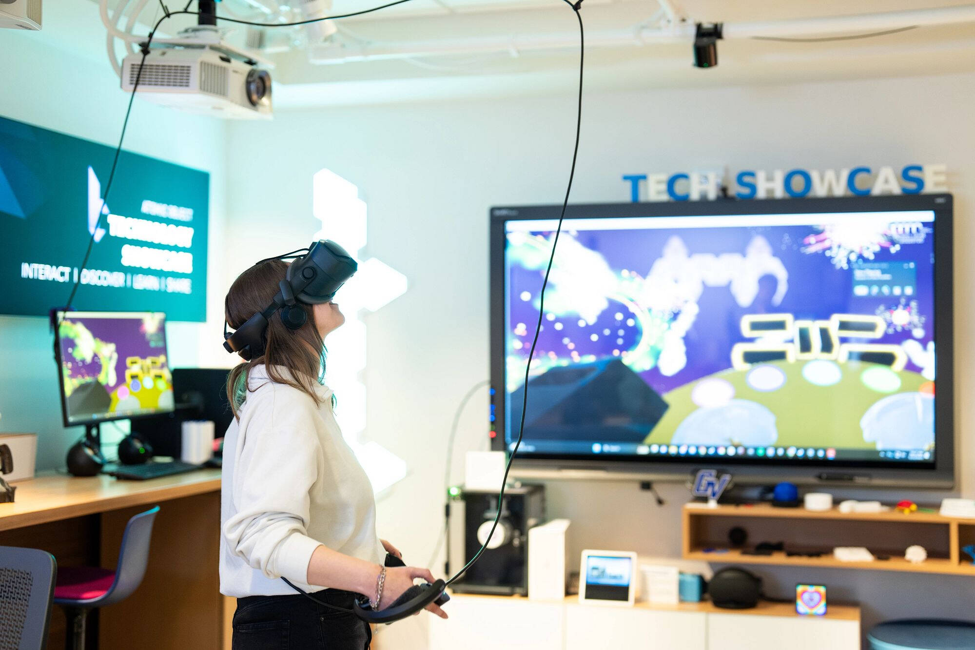 student using vr goggles in the blue dot experience